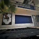Al Nour Villa With Pool