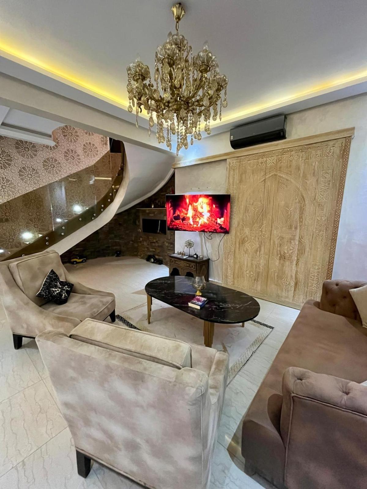 Al Nour With Pool Appartement